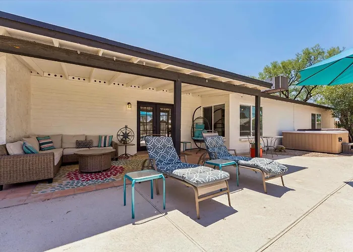 Cactus Breeze Retreat With Pool Hot Tub And 2