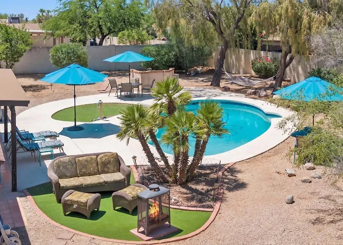 Cactus Breeze Retreat With Pool Hot Tub And 2 Holiday home *